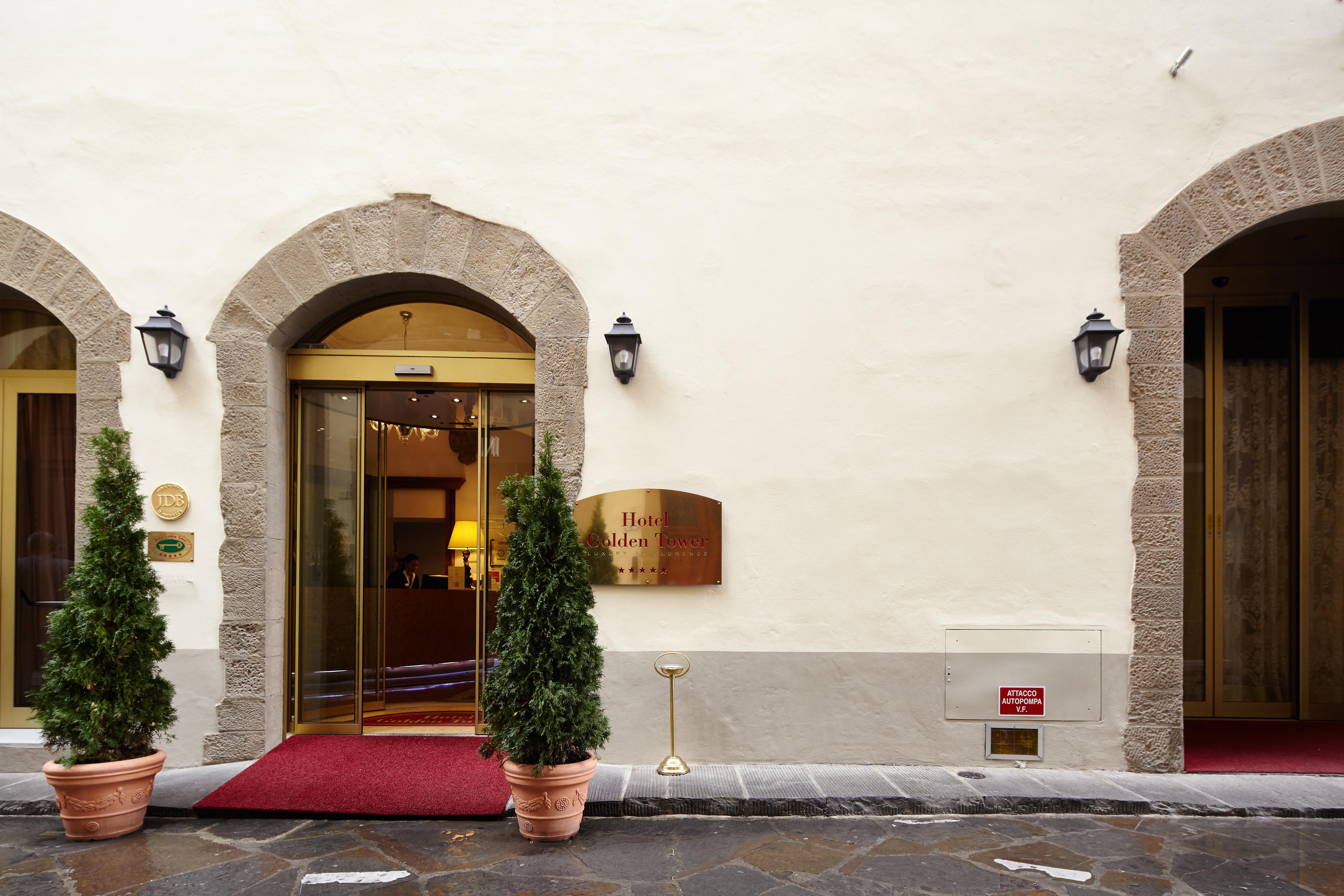 Golden Tower Hotel & Spa Florence Exterior photo Entrance of the hotel