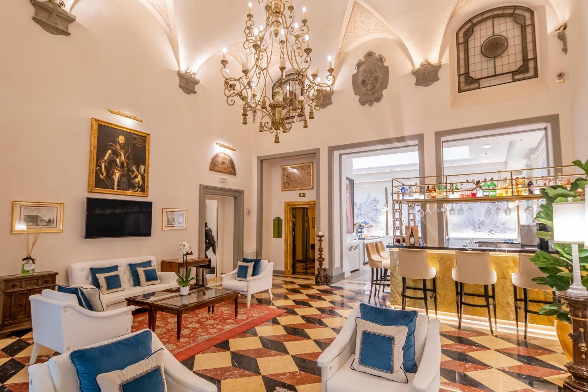 Golden Tower Hotel & Spa Florence Exterior photo The bar at the Hotel Excelsior